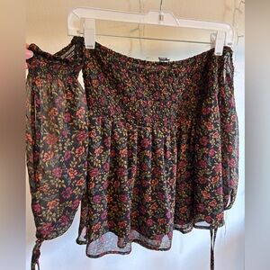 American Eagle Off Shoulder Elastic Flowy Floral Spring Blouse Top